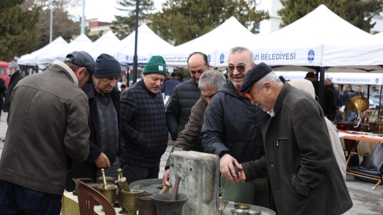 Kayseri Melikgazi'den Antika Pazarı
