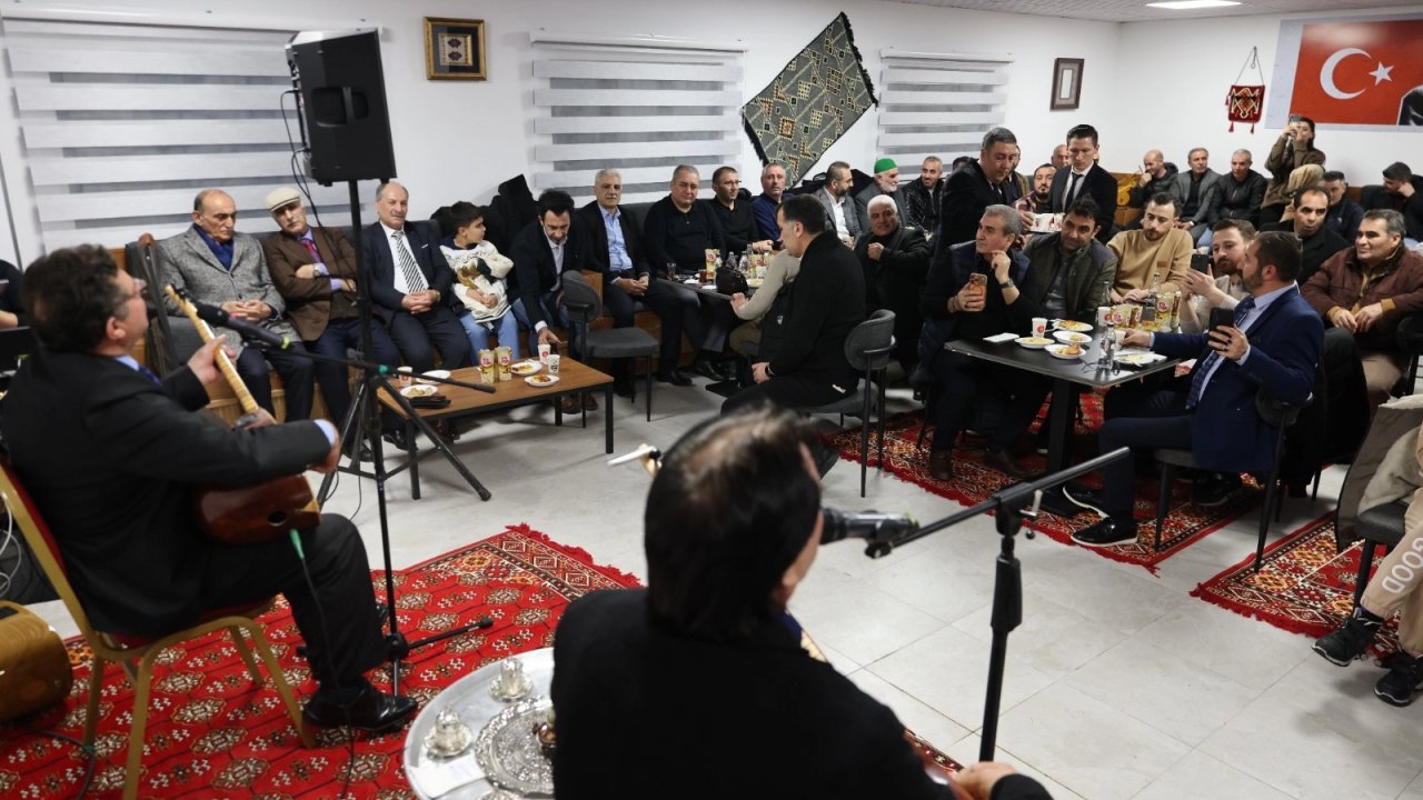 Keçiören'de Aşıklar Kıraathanesi'nde geleneksel ramazan coşkusu