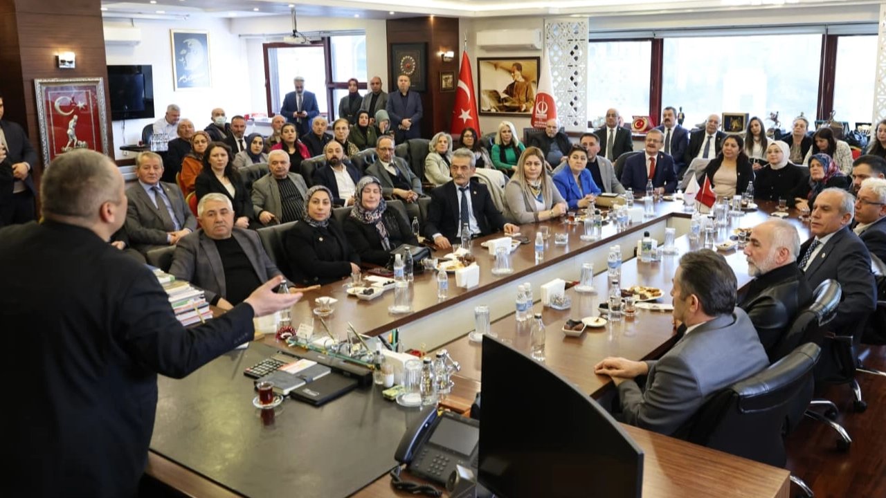 Keçiörenli muhtarlardan Başkan Özarslan'a destek ziyareti