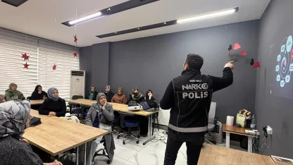 Kocaeli Anne Şehir’de “En İyi Narkotik Polisi Anne” eğitimi