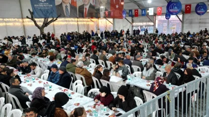 Kocaeli Gebze’de ilk İftar binlerce vatandaşla paylaşıldı