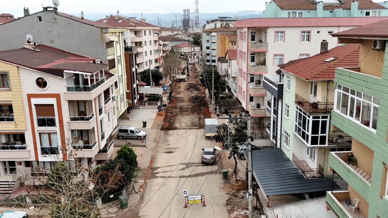Kocaeli Körfez Petkimliler Caddesi'nde yoğun tempo