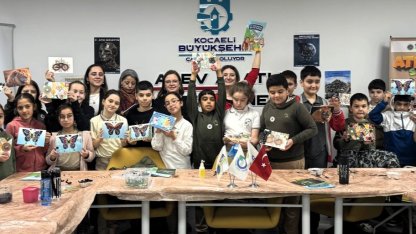 Kocaeli'de atık malzemeleri sanata dönüştürdüler