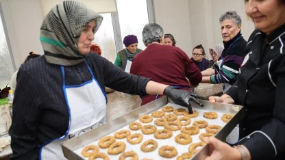 Kocaeli'de kandil simitleri Saygınlar Kulübü'nden