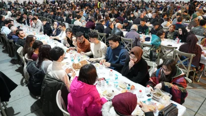 Kocaeli'nin Ramazan Çadırı’nda ilk oruçlar açıldı