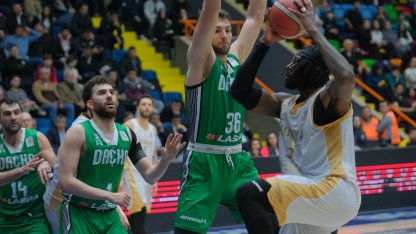 Konya Büyükşehir Belediyespor, Darüşşafaka’yı farklı yendi