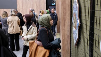 Konya Karatay'da geleneksel çini sanatı sergisi