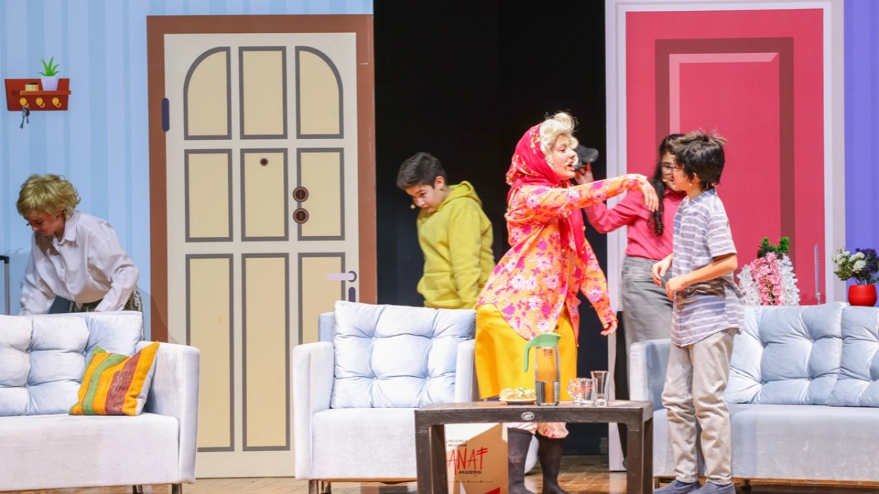 Konya Selçuklu’da minik oyunculardan kahkaha dolu gösteri