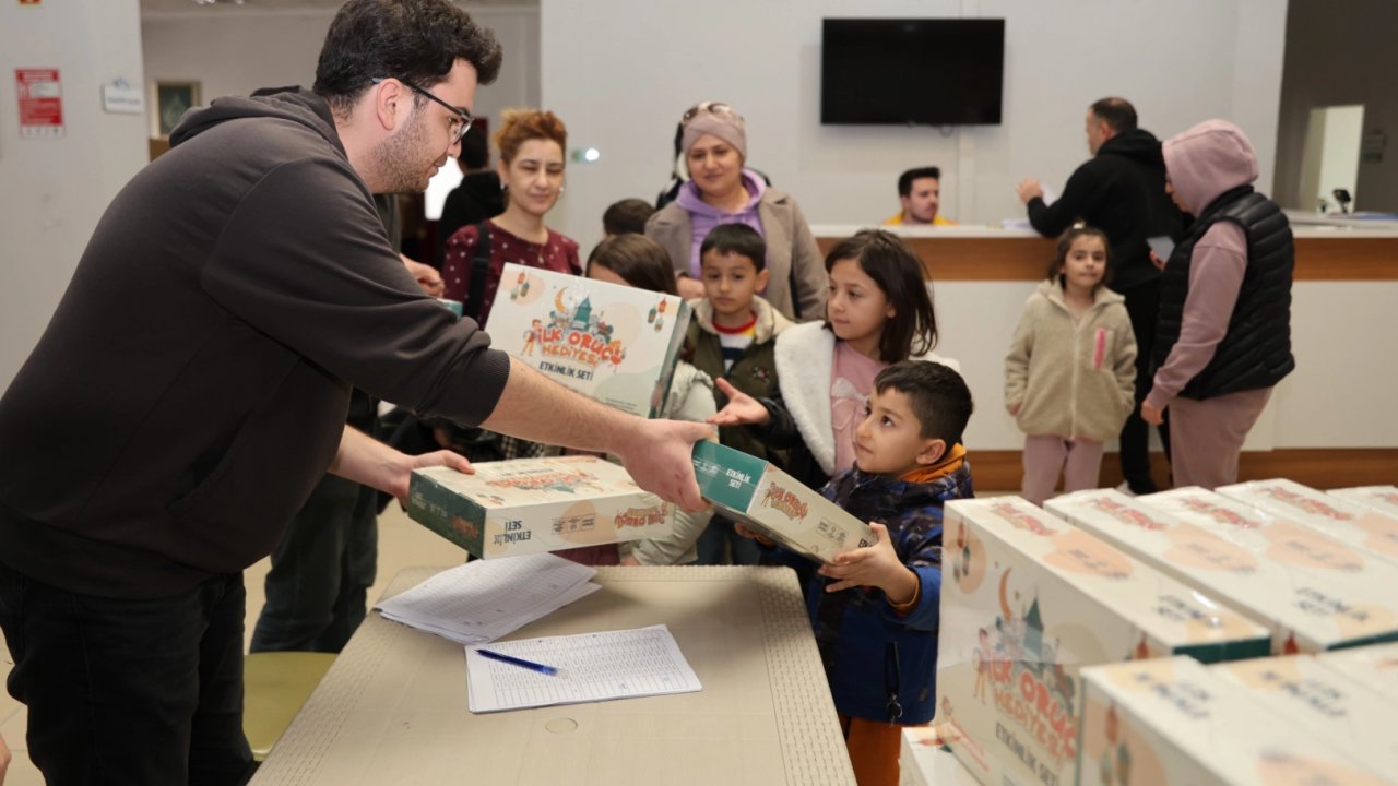 Konya'da ilk oruç hediyeleri dağıtıldı