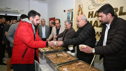 Malatya'da Başkan Er, öğrencilere gençlik yatırımlarını tanıttı
