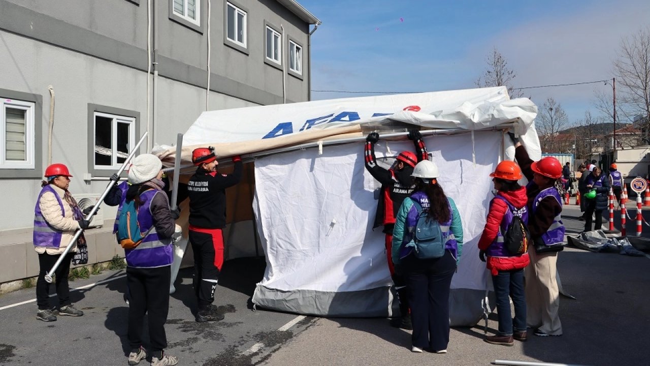 Maltepeli kadınlar afetlere müdahaleyi öğrendi