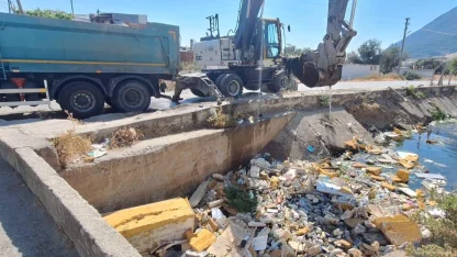 Manisa'da Bozköy Deresi’nde 150 kamyonluk dev temizlik