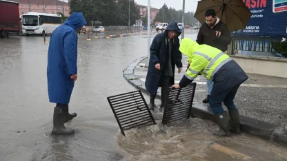 Manisa'da MASKİ ekipleri sağanak dolayısıyla sahada
