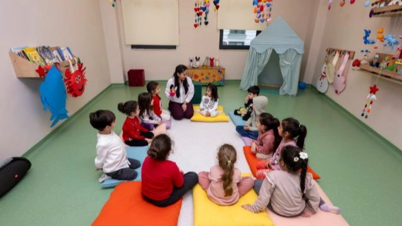 Mersin’de çocuk kampüsü atölyelerine yoğun ilgi