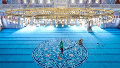 Mersin’de Ramazan öncesi yoğun temizlik mesaisi