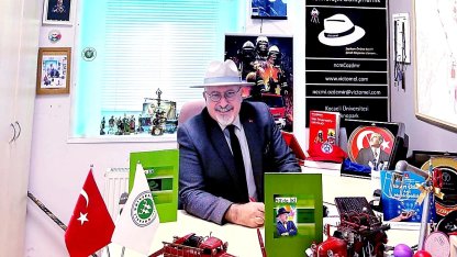 Necmi Özdemir'den 8. eser: "50'de İKİ" kitabı okuyucuyla buluştu