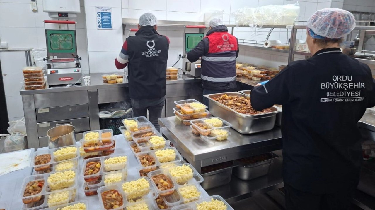 Ordu Büyükşehir’den 19 ilçede gönül sofrası