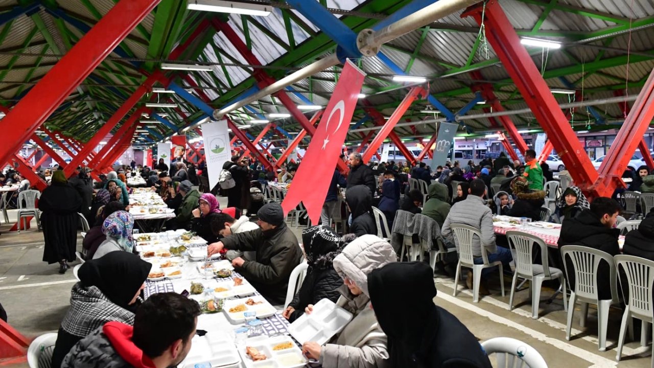 Osmangazi Belediyesi Soğanlı’da Gönül Sofrası kurdu