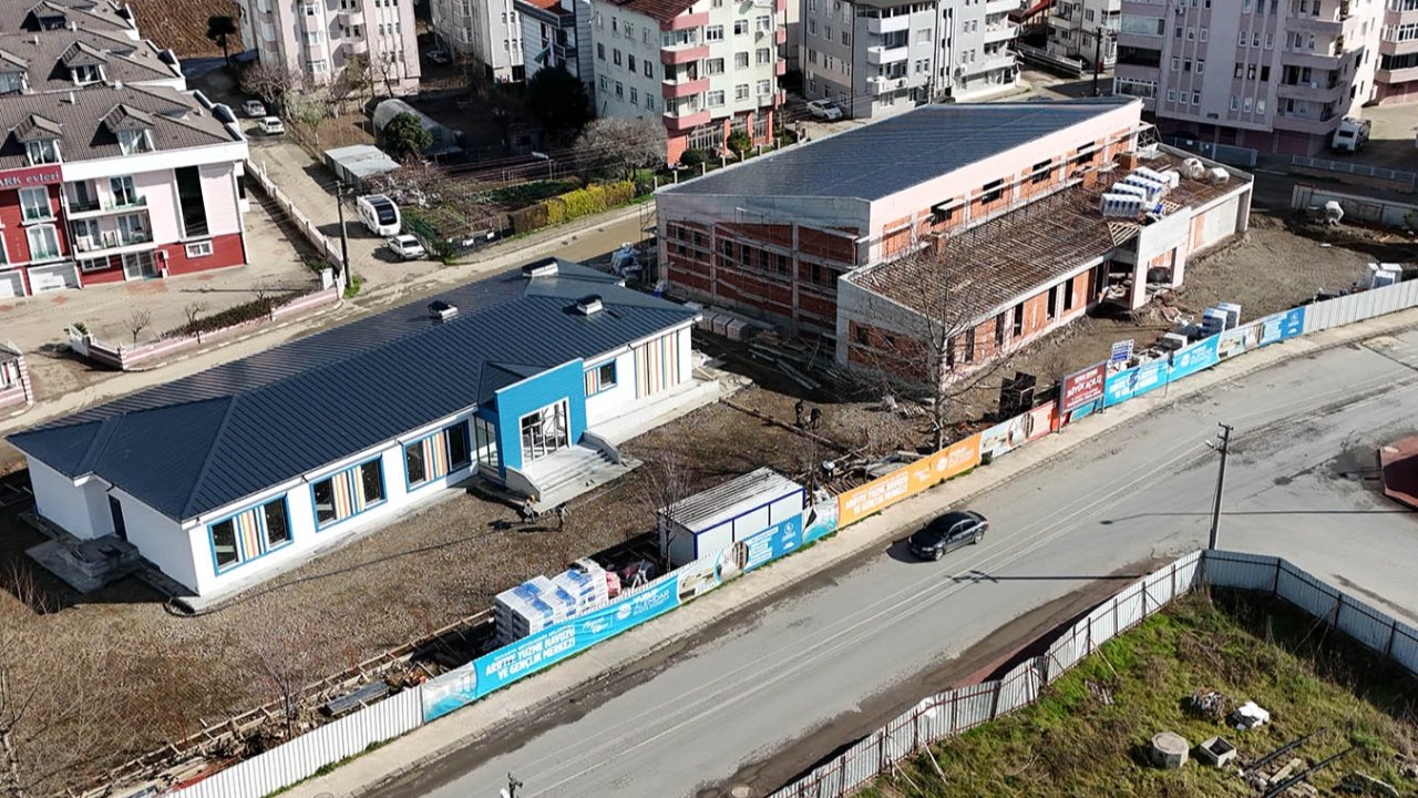 Sakarya Arifiye Yüzme Havuzu ve Gençlik Merkezi gün sayıyor