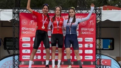 Sakarya Büyükşehirli sporculardan çifte gurur