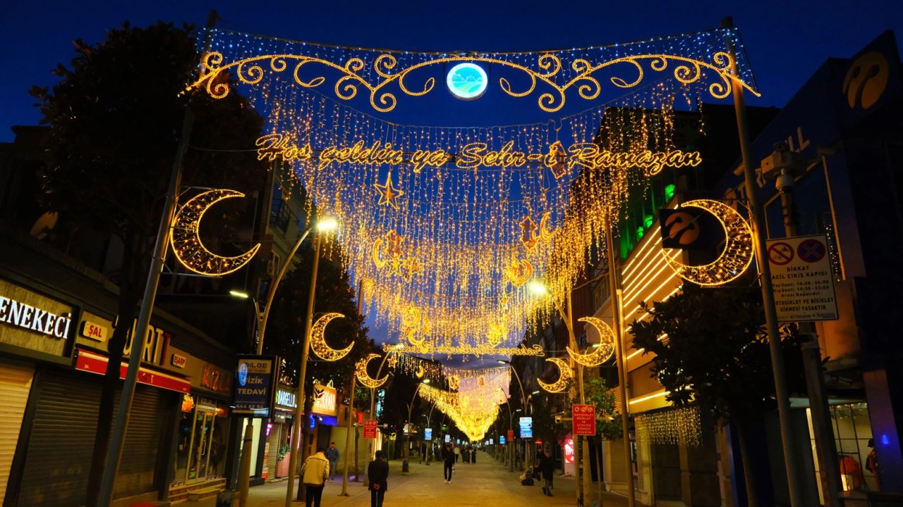Sakarya’da Ramazan’ın ışıltısı merkezde