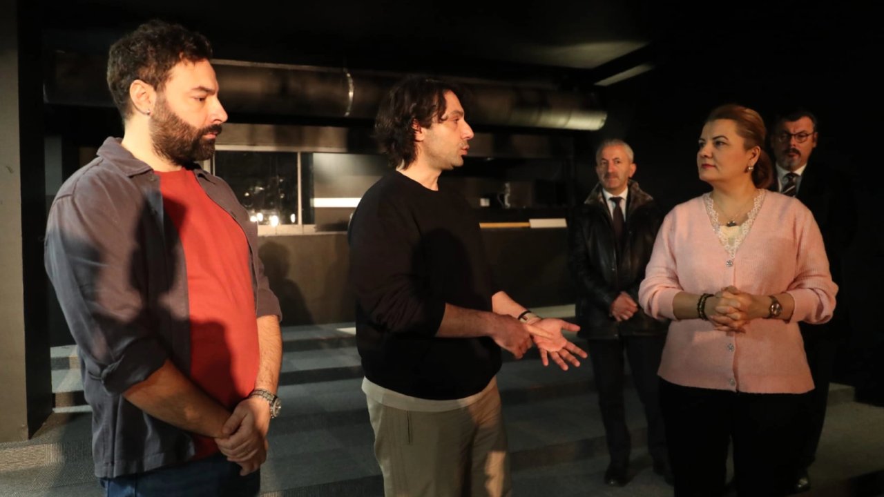 Sanatın kalbi İzmit’te büyüyor: Yeni sahne kapılarını açıyor