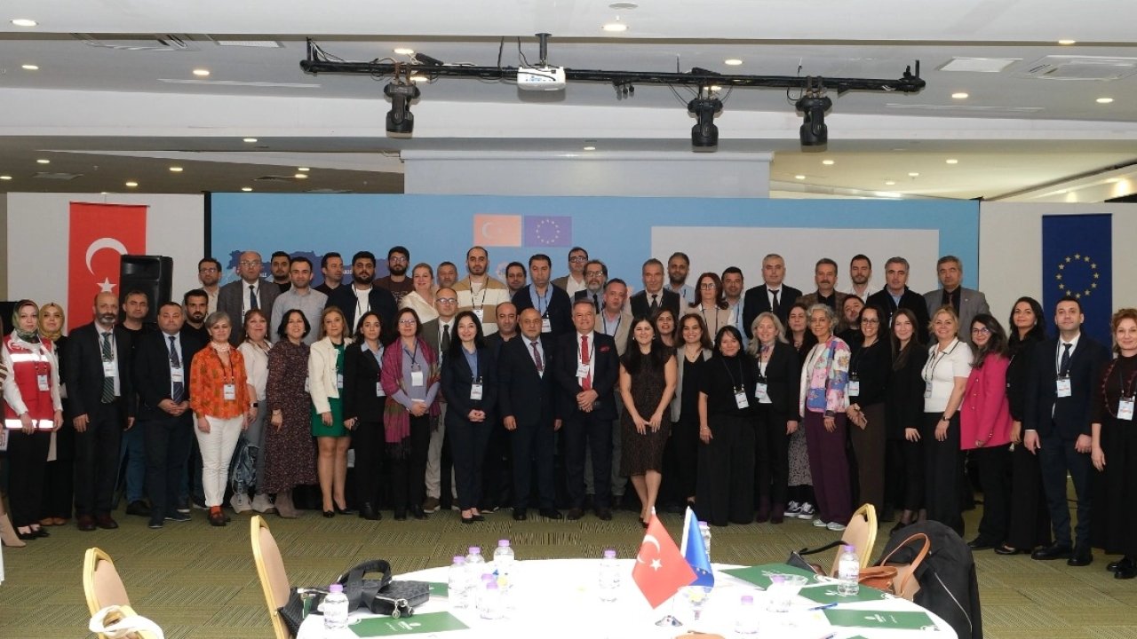 Sivil Güç Birliği için 7 pilot il Antalya'da buluştu