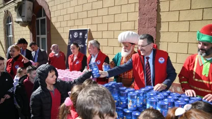 Trabzon’da tekne orucu etkinliğinde çocuklarla buluşma