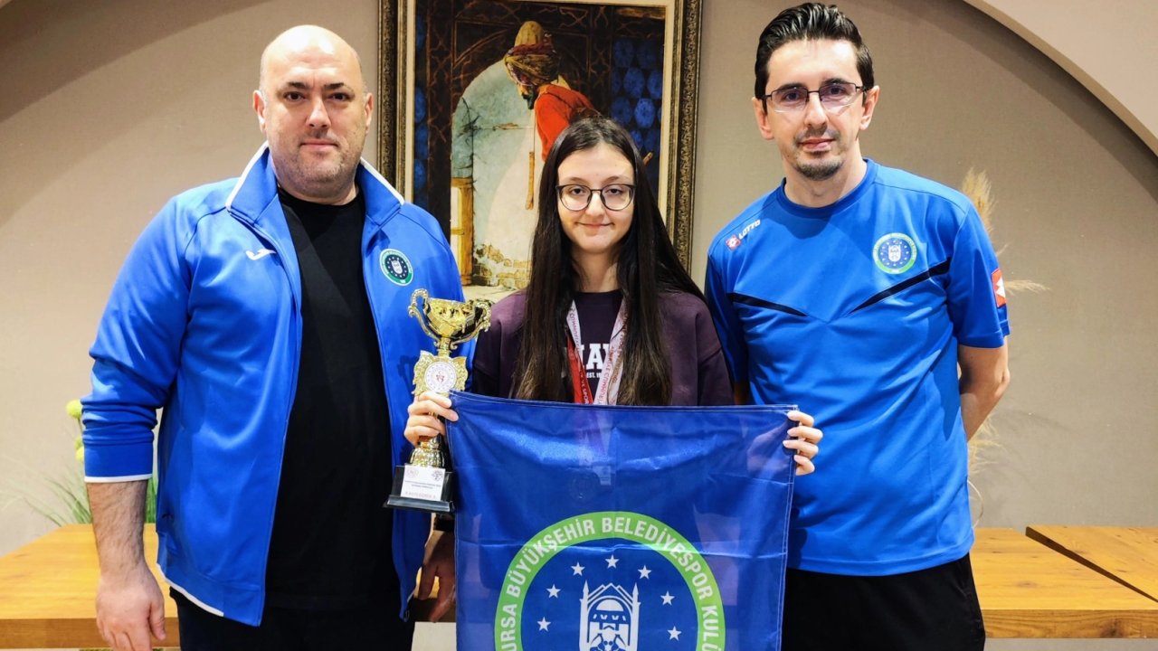 Yalova'dan Bursa'ya üç madalya ile döndüler