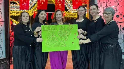 Yenikarpuzlu’da 'Şalvar Gecesi' coşkusu... Bin kadın tek yürek