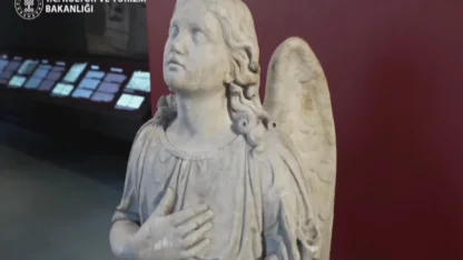 22 yıl sonra gelen iade... “Melek Heykeli” yerine döndü