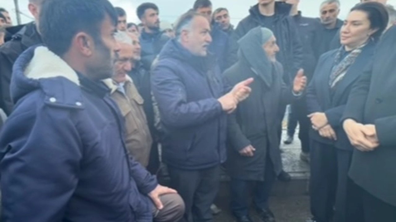 Ağrı Taşlıçay’da yol tepkisi!