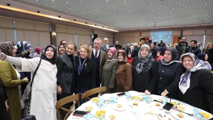 AK Partili kadınlardan “Kardeşlik İftarı”