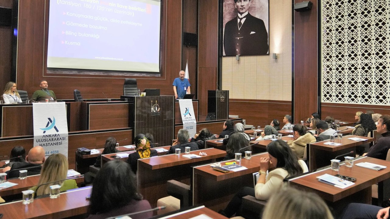 Ankara Keçiören'de belediye personeline sağlık bilinçlendirmesi