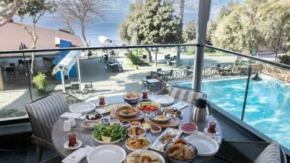 Antalya Muratpaşa'da sosyal tesisler bayramın ilk günü kapalı