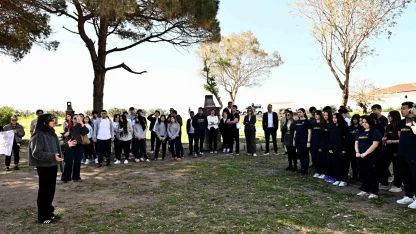 Antalya'da Lara Sahili’nde öğrencilerden bilimsel temizlik