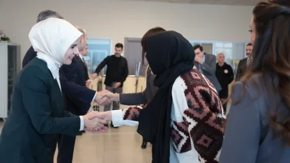 Bakan Göktaş, personeli ile bayramlaştı