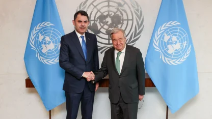 Bakan Kurum'dan BM temsilcileriyle ikili görüşme