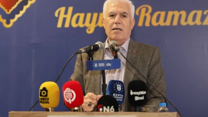 Başkan Bozbey: İnegöllüler artık tertemiz su içiyor