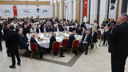 Başkan Özarslan, Başkent’in ilçeleriyle iftar sofrasında buluştu