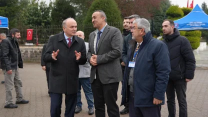 Başkan Özlü bayram arifesinde vatandaşlarla buluştu