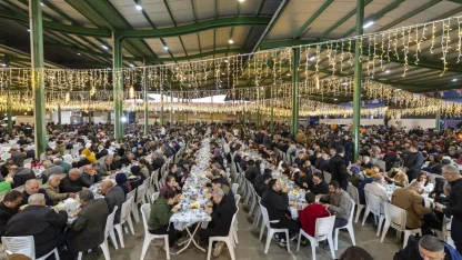 Başkan Seçer Tarsuslularla iftar sofrasında buluştu