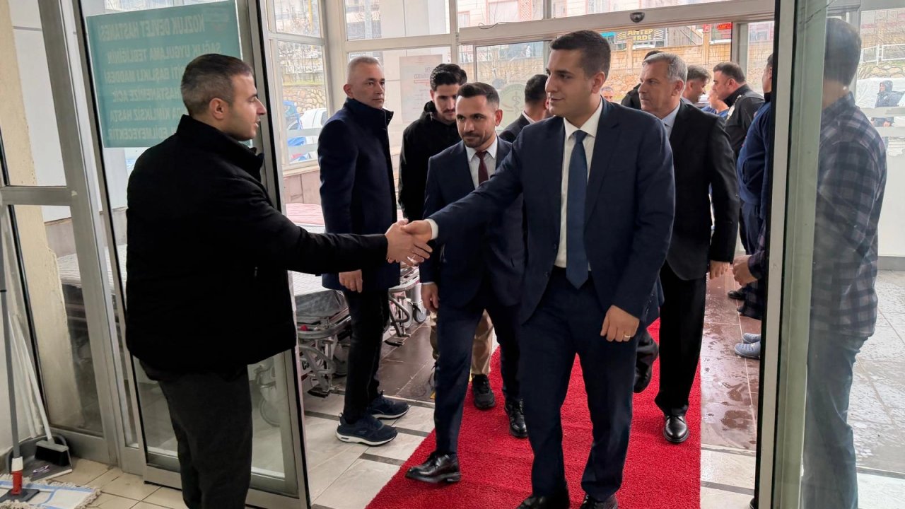 Batman Kozluk'ta bayramda sağlık çalışanlarına ve hastalara ziyaret