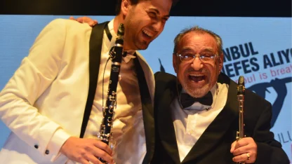 Bayram sabahlarına nefes verecek albüm