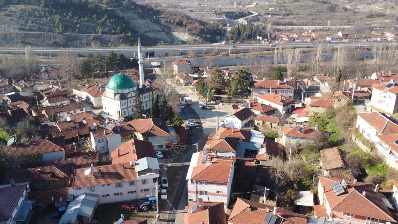 Bilecik Pazaryeri'nde taşkın tehlikesine Karaköy'de DSİ neşteri
