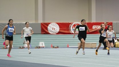 Bursa Büyükşehir Belediyesporlu atletler Türkiye Şampiyonası’nı 3 madalyayla tamamladı