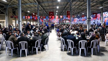 Bursa Büyükşehir'in kardeşlik sofrası Yenişehir'de kuruldu