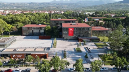 Bursa İnegöl Belediyesi bayrama hazır