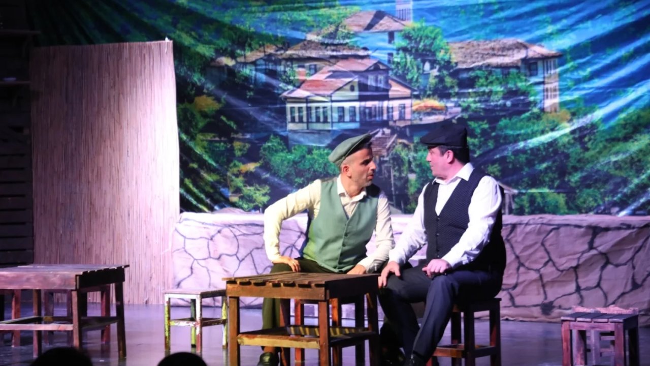 Bursa İnegöl'de 27 Mart “Komşu Köyün Delisi” ile kutlandı