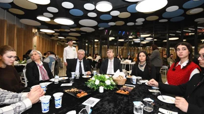 Bursa Osmangazi’de gençlerle birlikte geleceğe bakış